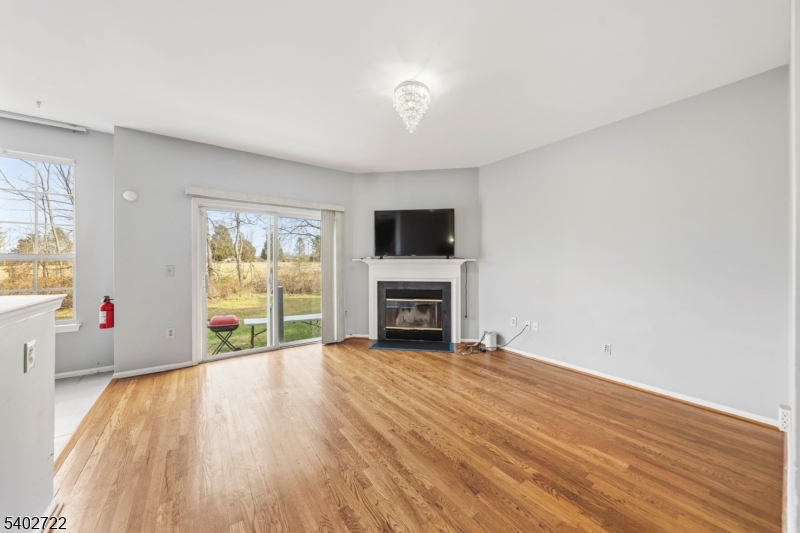 COUNTRYSIDE - Residential