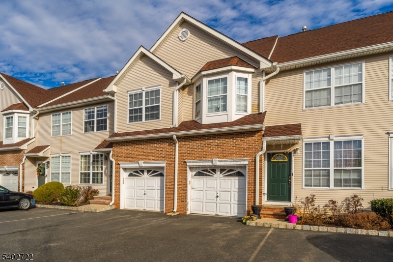 COUNTRYSIDE - Residential