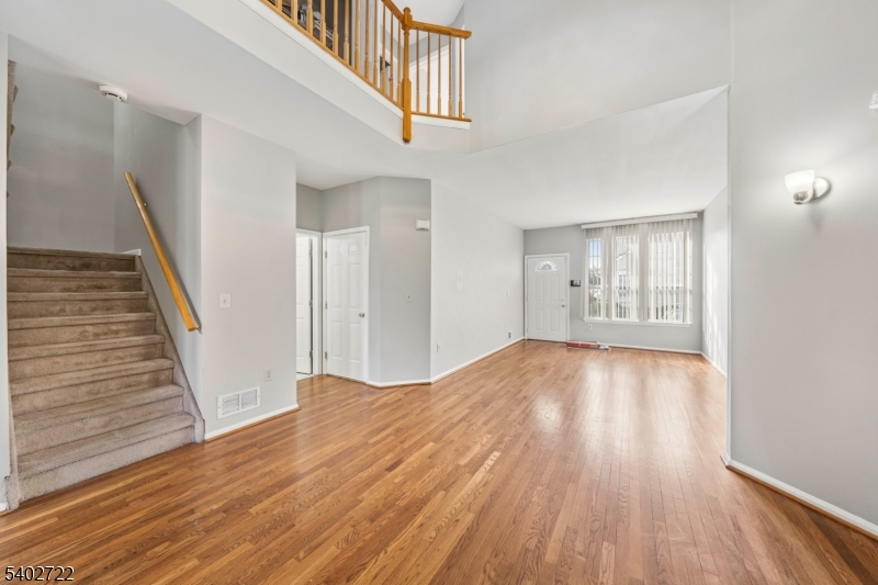 COUNTRYSIDE - Residential