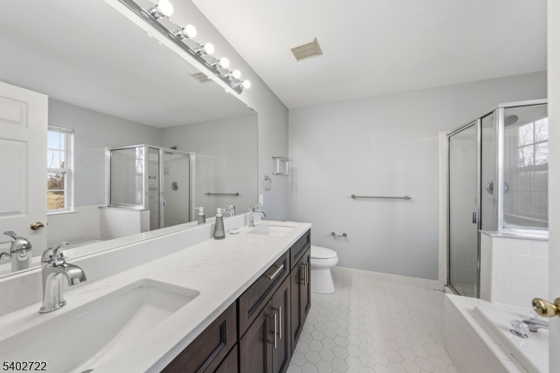 COUNTRYSIDE - Residential