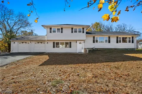 6 Golf Course Rd, Roxbury Twp., NJ 07876 - MLS#: 3946973