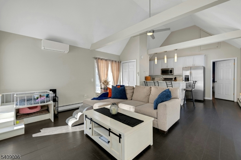 Oak Ridge - Residential