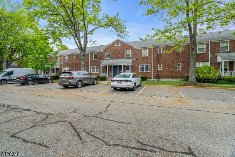 Rutherford Manor - Residential