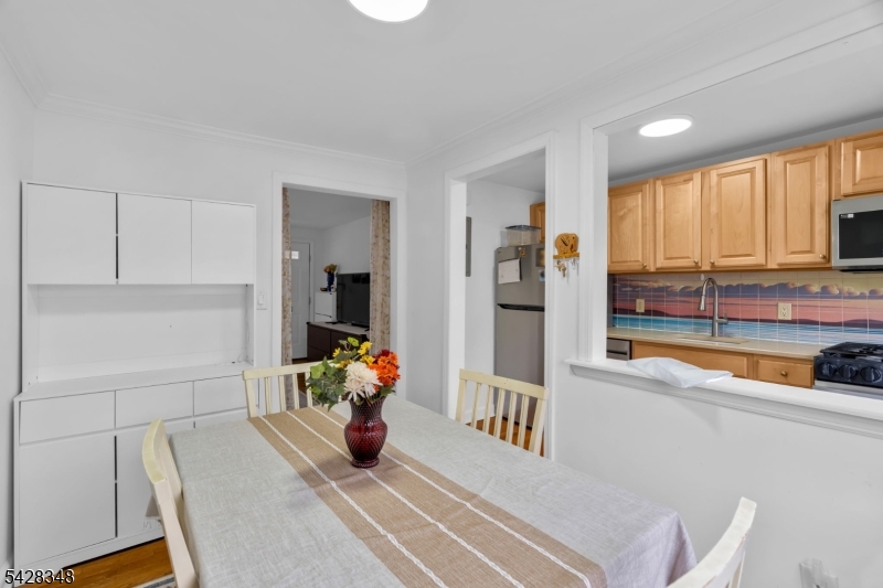 Rutherford Manor - Residential