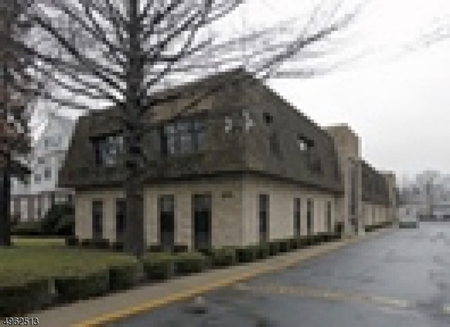 Excellent Medical or Treatment practice space in desirable Bloomfield location. Previously used as a fully equipped Stress Test Lab practice, tenant will have access to exam rooms, private office, reception and waiting room. Other medical uses considered. Well maintained elevator served property with ample parking.