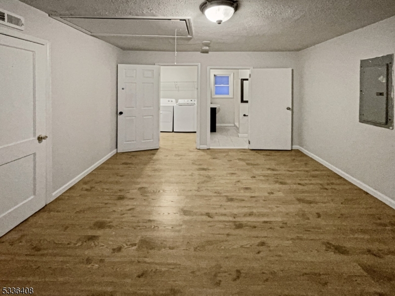 MIDDLEBUSH HEIGHTS - Residential