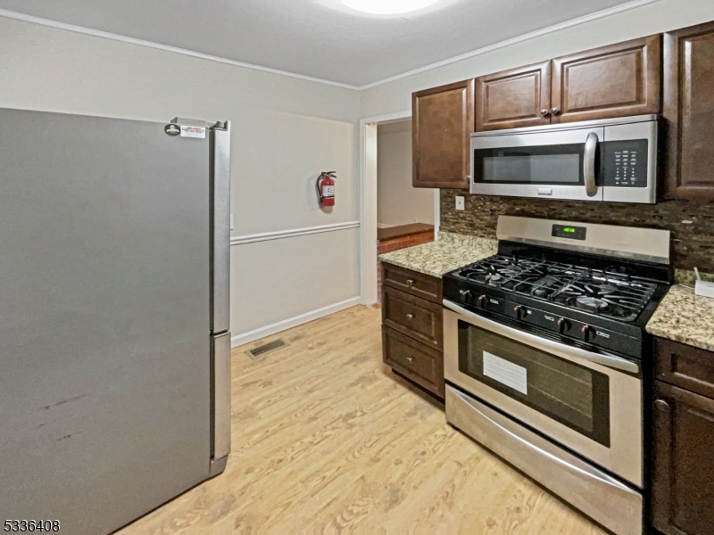 MIDDLEBUSH HEIGHTS - Residential