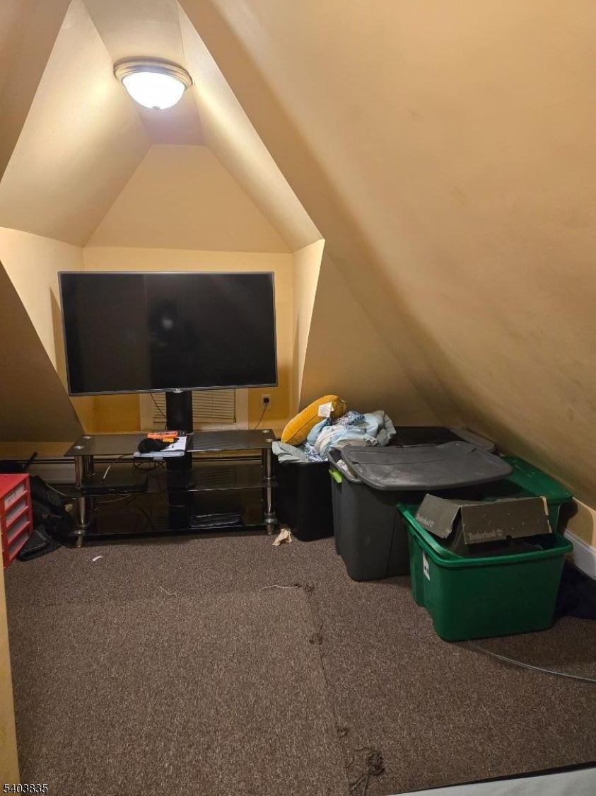 East- Central Part - Residential Income