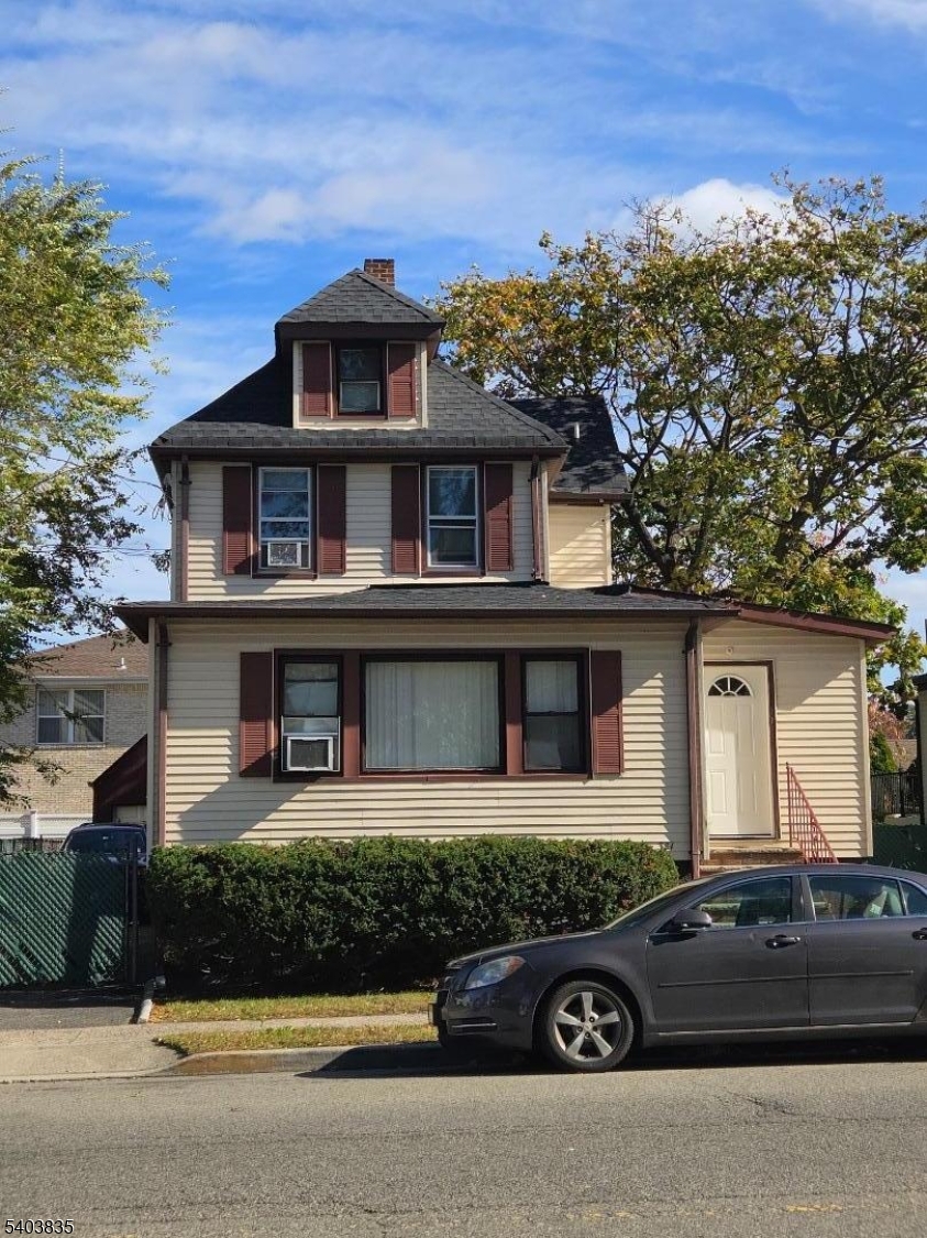 East- Central Part - Residential Income