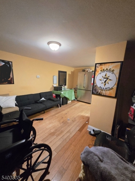 East- Central Part - Residential Income