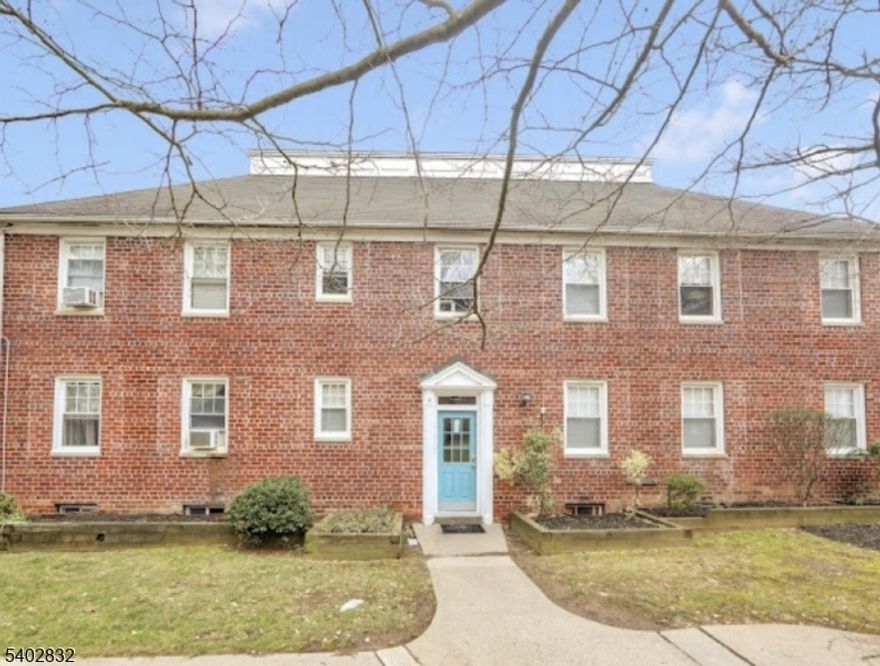 Welcome to this charming second-floor studio apartment ideally located on Main Street in Chatham. Enjoy the convenience of being just steps from local restaurants, shopping, and everyday conveniences, with easy access to NYC transportation. This bright and efficient space offers a fantastic opportunity for low-maintenance living in a prime location. Rent includes heat and hot water for added value and comfort.