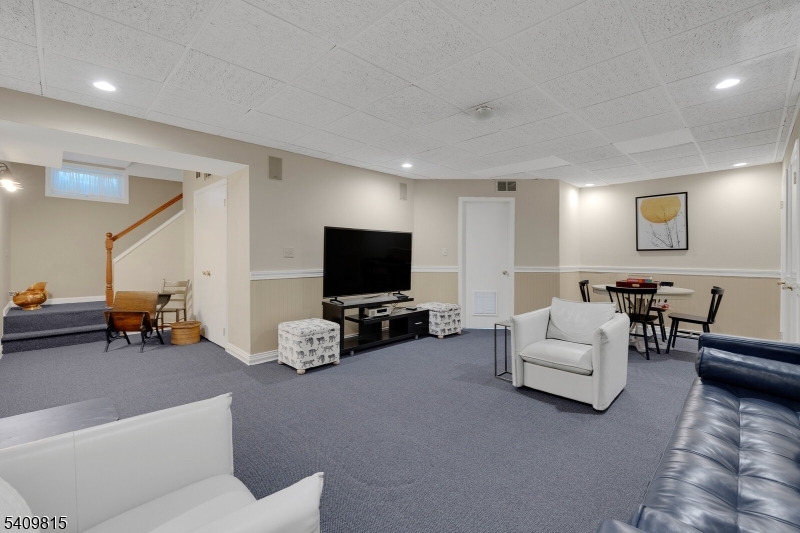 Murray Hill Square - Residential