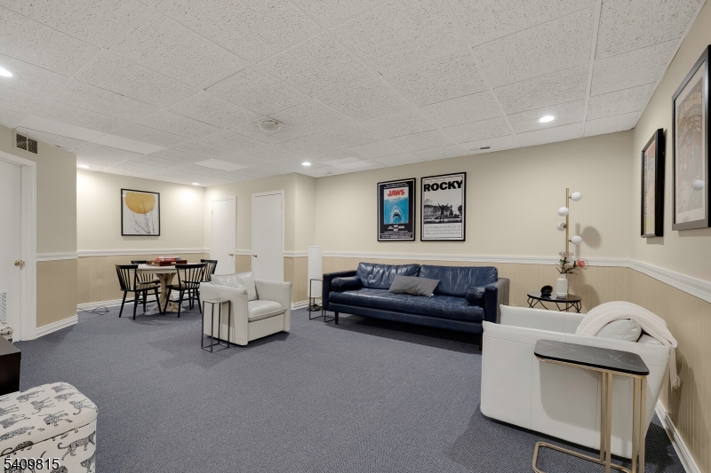 Murray Hill Square - Residential