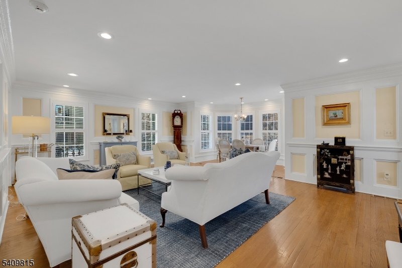 Murray Hill Square - Residential