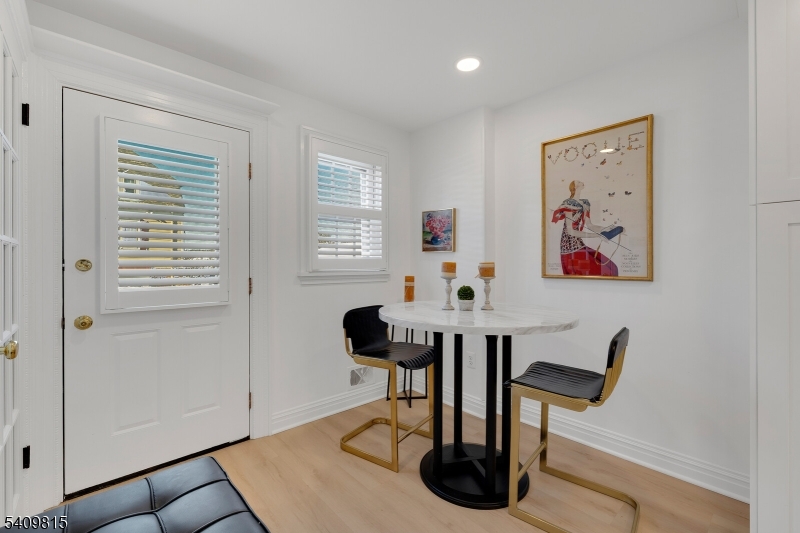 Murray Hill Square - Residential