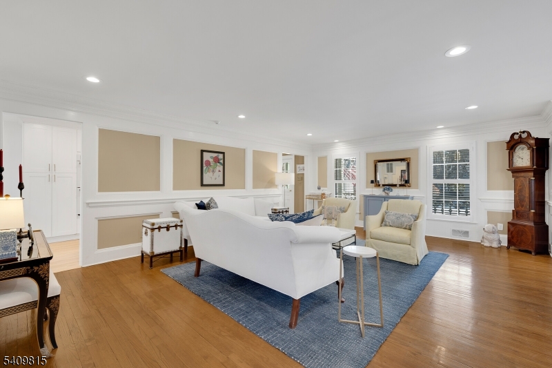 Murray Hill Square - Residential