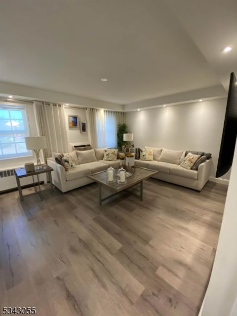 MLS: 3950737