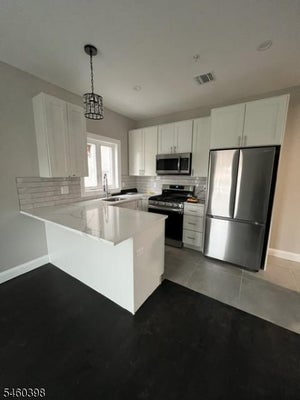 421 HALEDON AVE, HALEDON, NJ 07508 - Image d4e3c3930c46f6fc0c2f247f74f12f35/1368478147