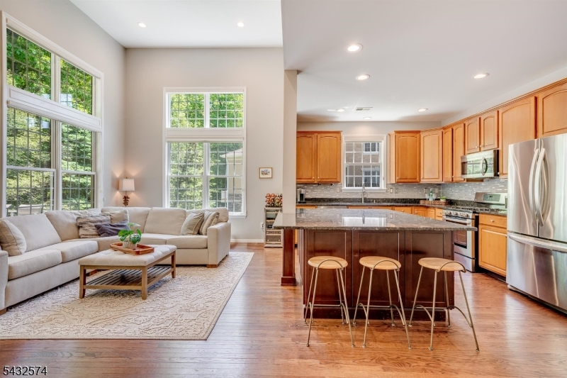 Four Seasons - Residential