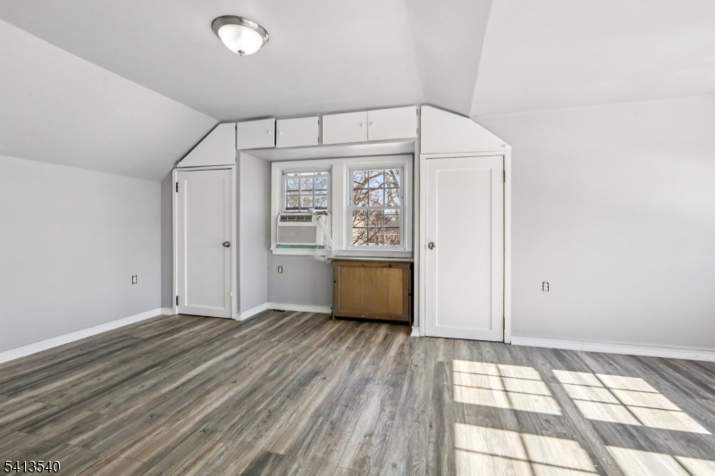 Sunny Side - Residential