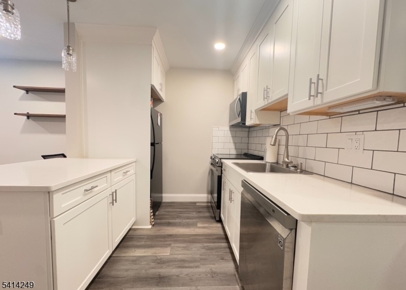 HIGH POINT COUNTRY CLUB - Residential