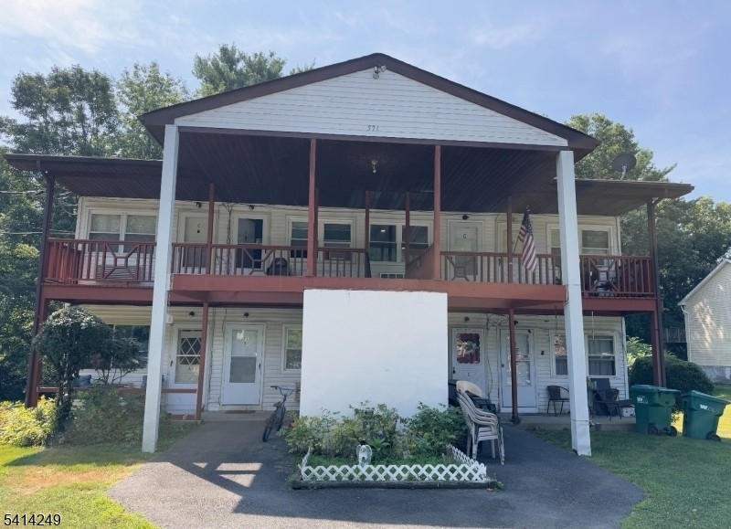 HIGH POINT COUNTRY CLUB - Residential