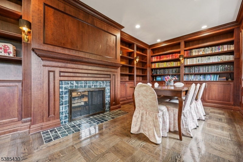 WOODFIELD ESTATES - Residential