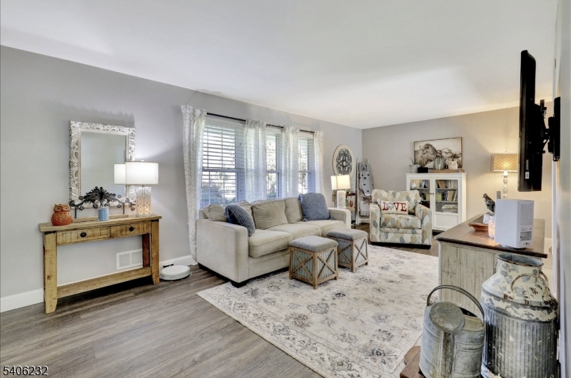 Country Oaks - Residential