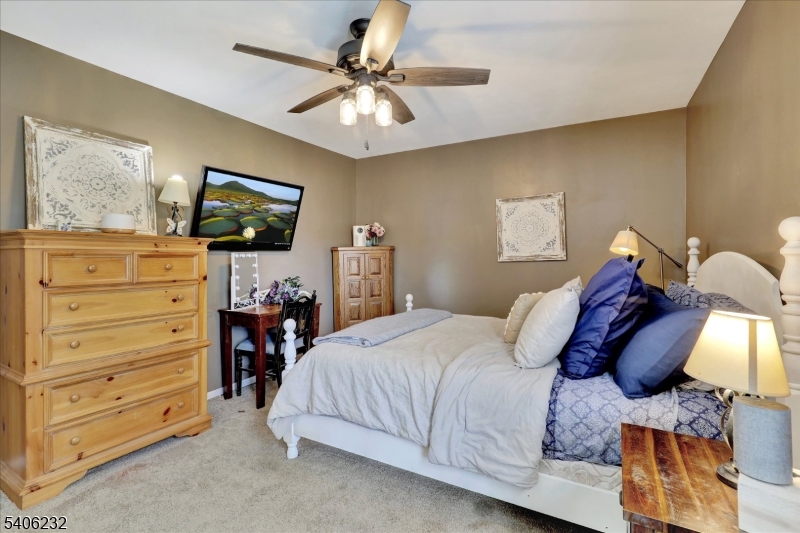 Country Oaks - Residential