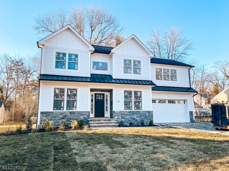 BRAND NEW construction with 10-year warranty!  Superior craftsmanship, quality and style.  Tons of upgrades and incredible attention to detail.