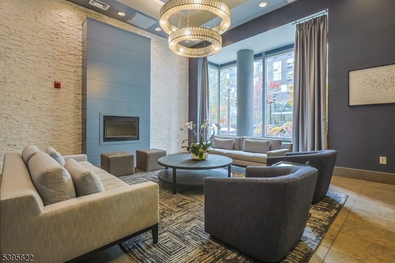 Gulls Cove - Downtown - Residential Lease