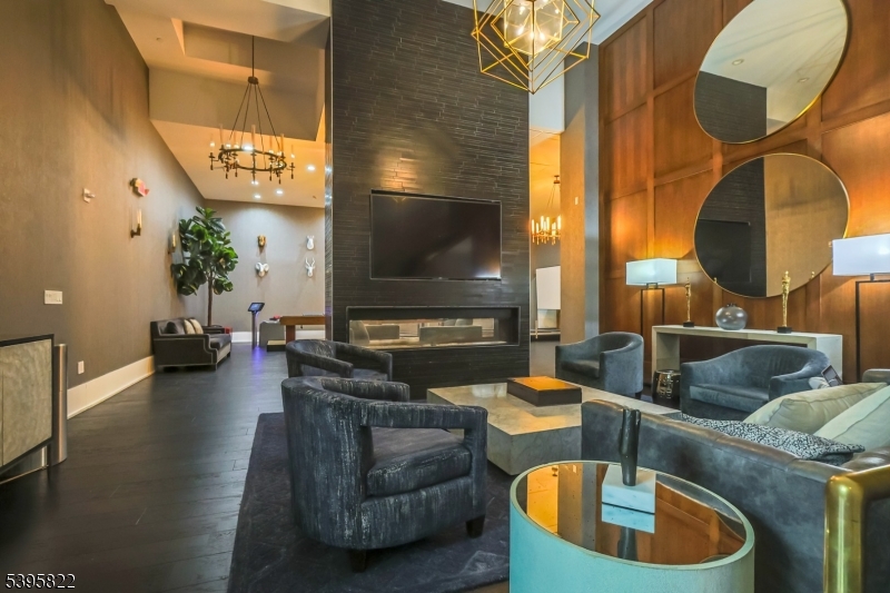 Gulls Cove - Downtown - Residential Lease