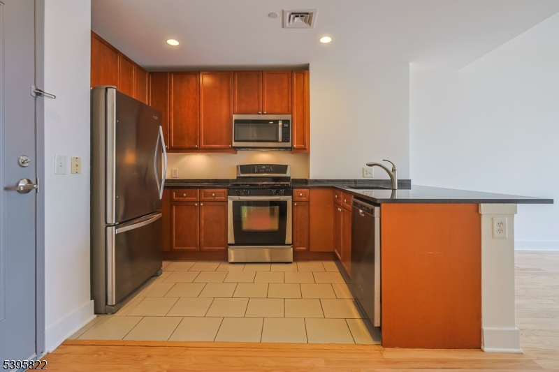 Gulls Cove - Downtown - Residential Lease