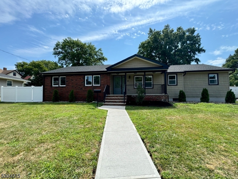 Photo 2 of 33 of 1507 Saint Georges Ave house