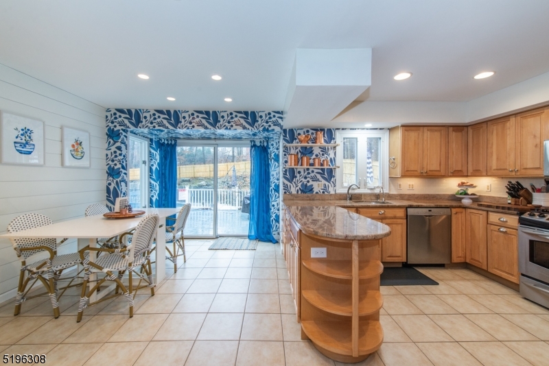 Shongum Lake - Residential