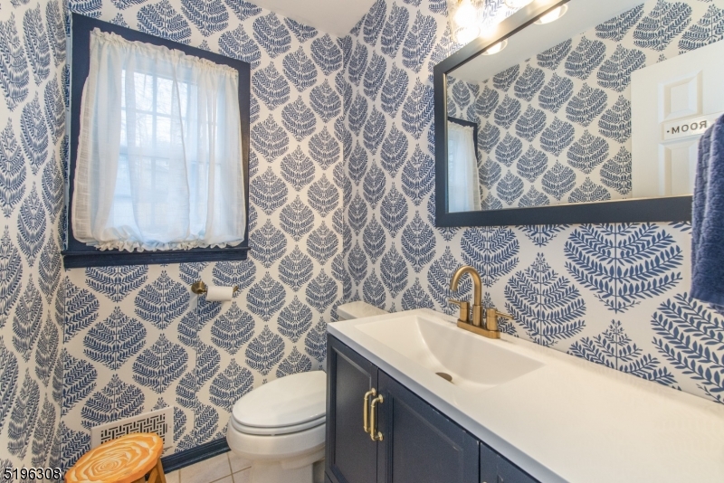 Shongum Lake - Residential