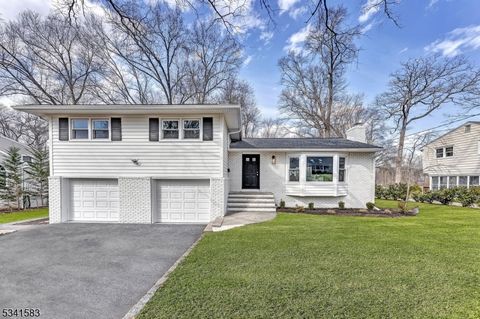 55 Sawmill Dr, Berkeley Heights Twp., NJ 07922 - #: 3948776