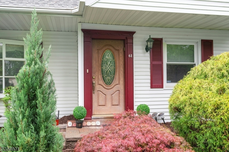 61 Fieldcrest Rd