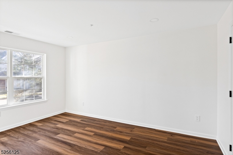 THE GLENS - Residential