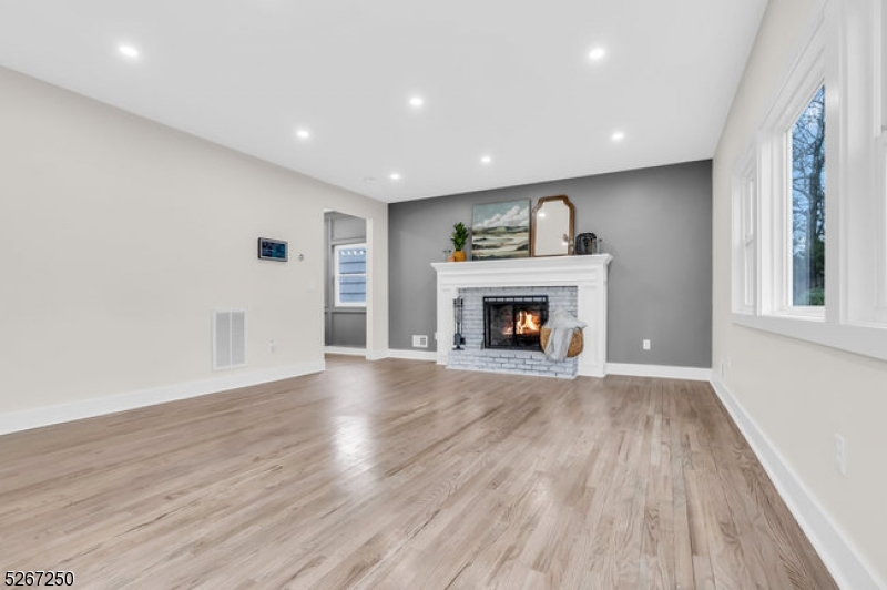 Home Not in Flood Zone - Residential