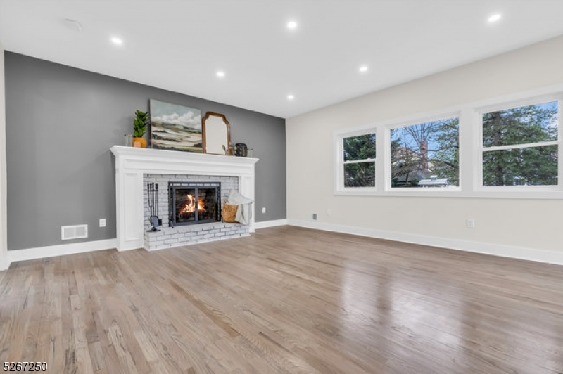 Home Not in Flood Zone - Residential