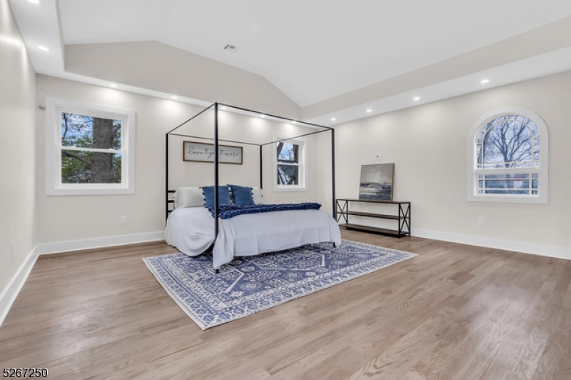 Home Not in Flood Zone - Residential