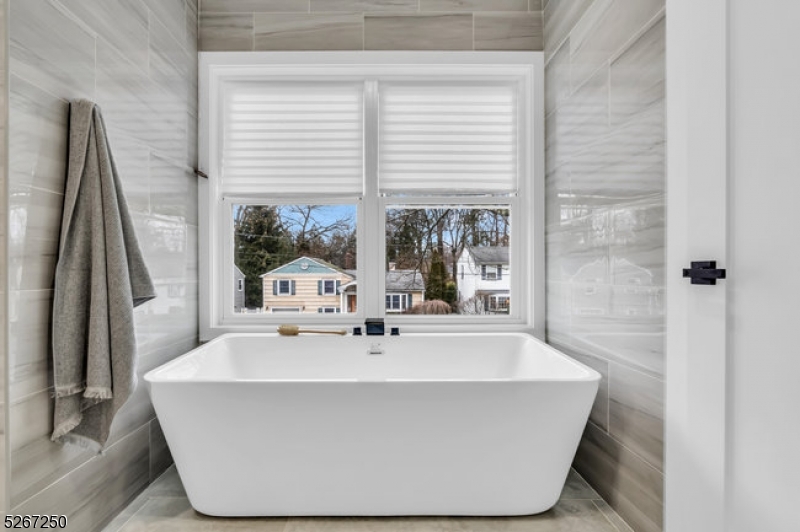 Home Not in Flood Zone - Residential