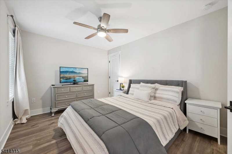 THE CROSSINGS AT DUNELLEN - Residential