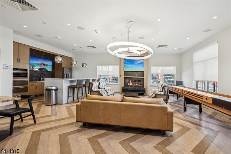 THE CROSSINGS AT DUNELLEN - Residential