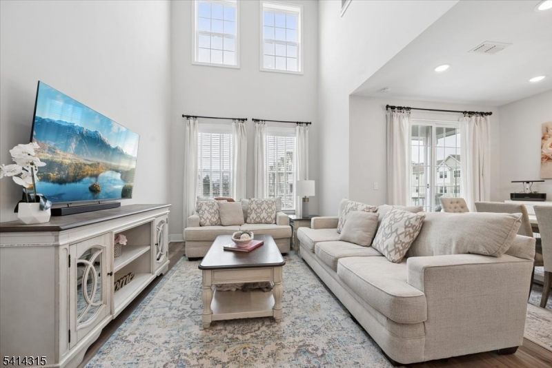 THE CROSSINGS AT DUNELLEN - Residential