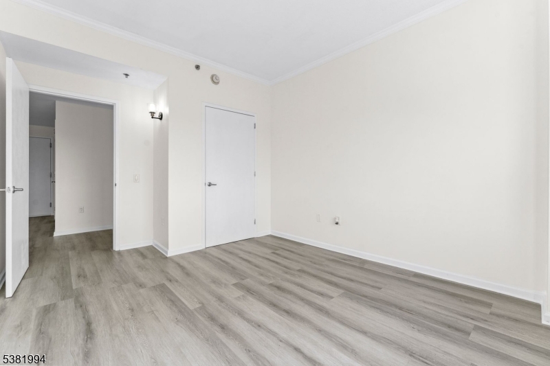 Skyview Condos - Residential