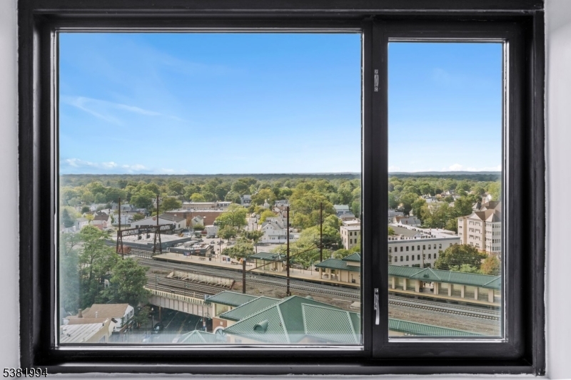 Skyview Condos - Residential