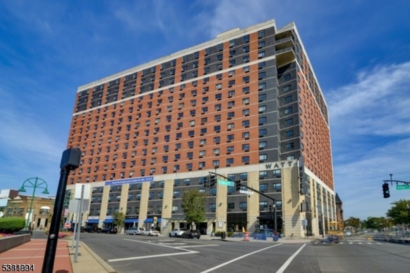 Skyview Condos - Residential