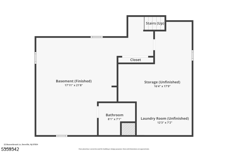 Main image without alt text